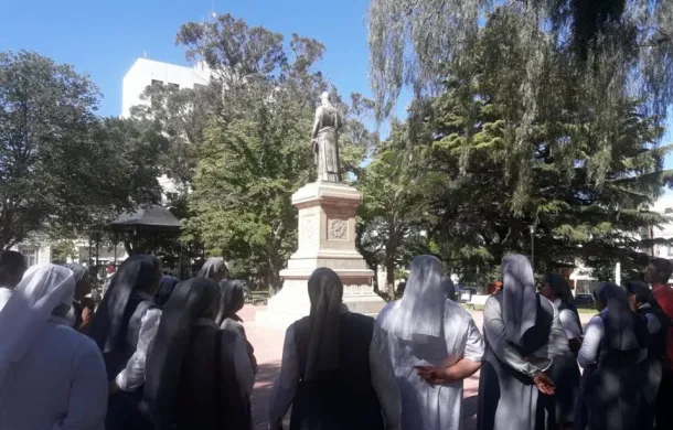 pequeñas hermanas sagrada familia