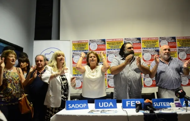 frente gremial docente