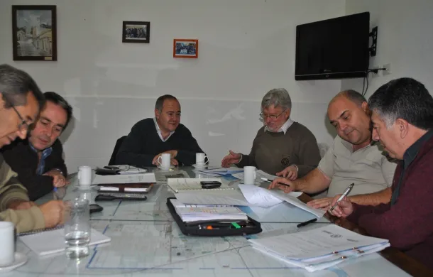 funcionarios peatonal costanera bari analisis