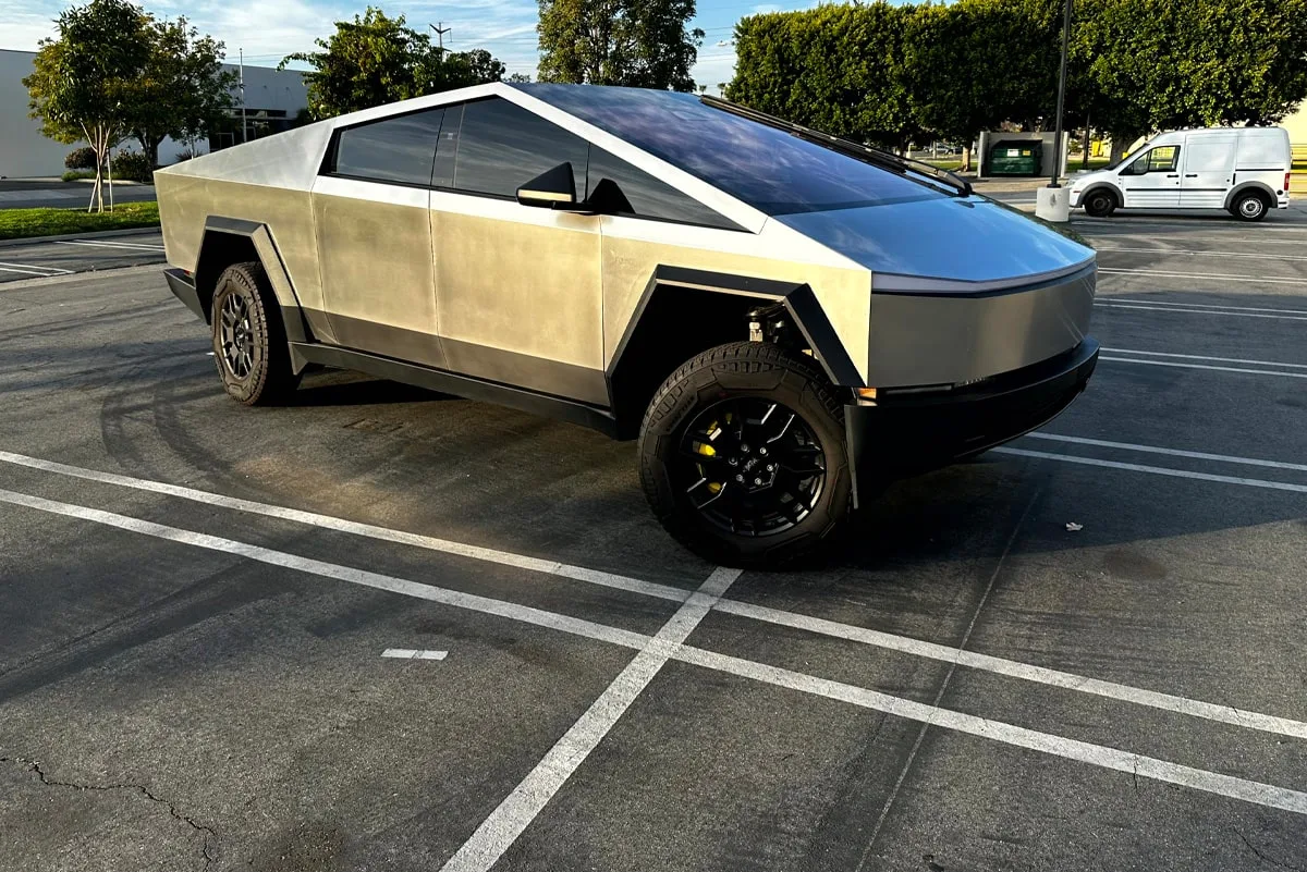 tesla-cybertruck-fahrbericht-p3-group-hintergrund-background-2024-01-min.jpg