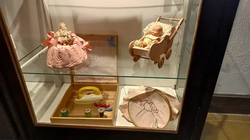 JUGUETES EN EL MUSEO EMMA NOZZI