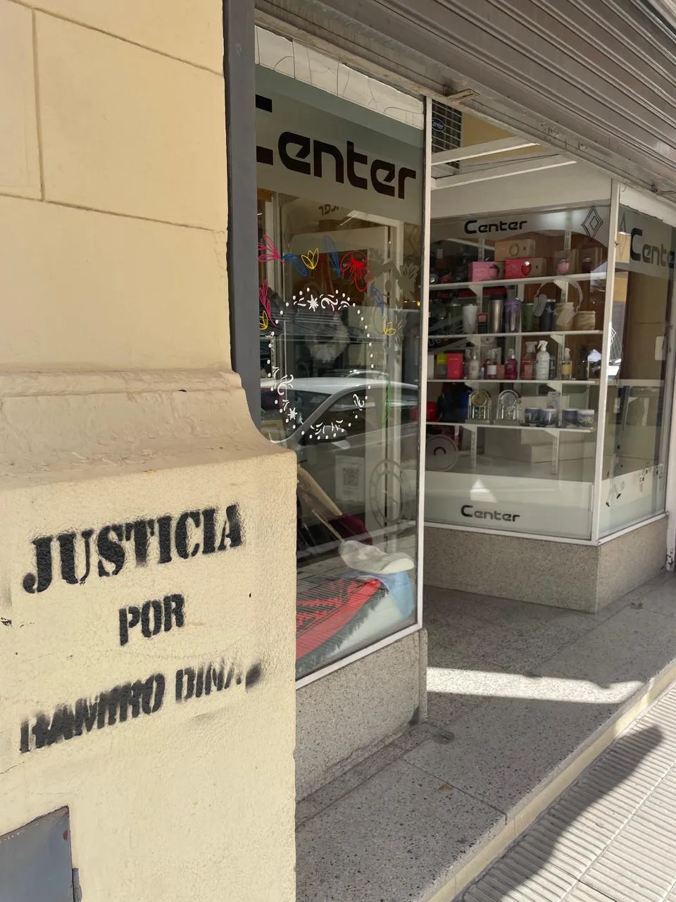 RAMIRO DINA, PINTADAS, COMERCIOS