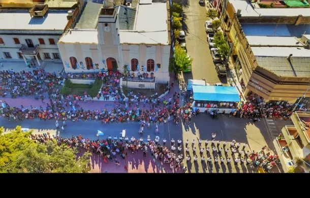 desfile cívico militar calle comodoro rivadavia patagones 7 de marzo