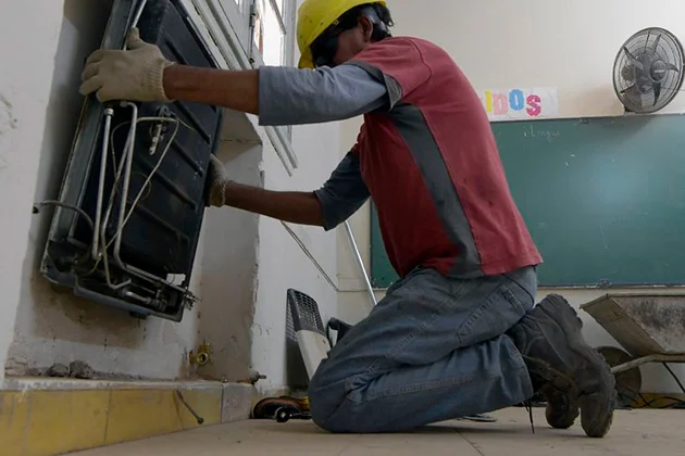 calefactor escuelas