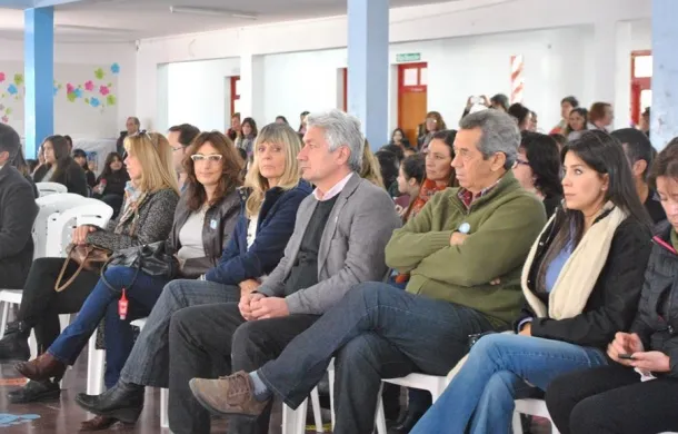 zara acto malvinas tragedia