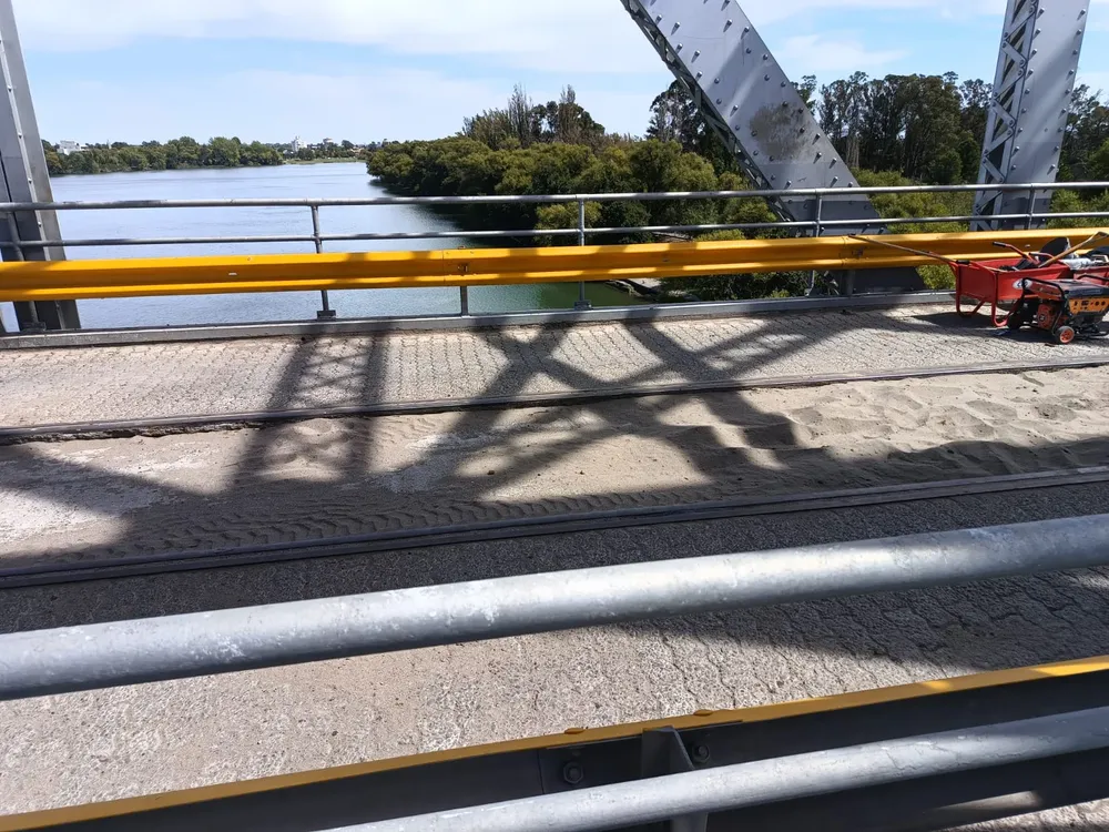 PUENTE FERROCARRETERO ARREGLOS