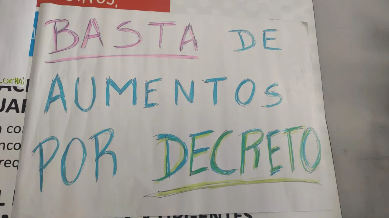 MUNICIPALES, RETENCION DE SERVICIOS, CARTELES, AFICHES