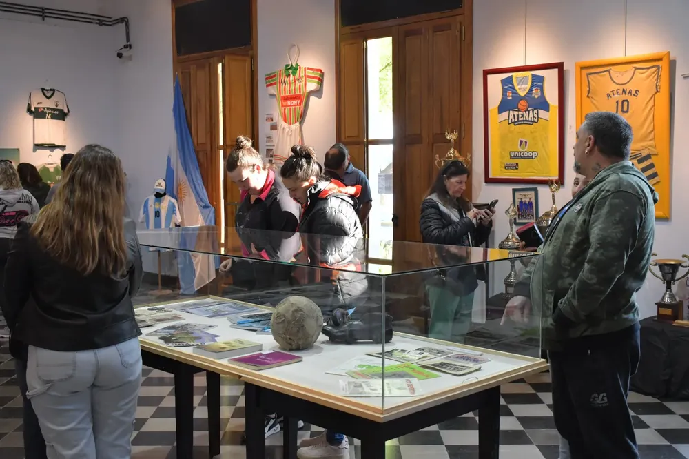 MUESTRA DE CLUBES EN EL MUSEO EMMA NOZZI