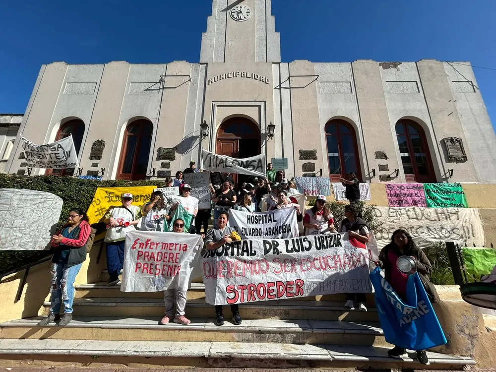 MANIFESTACION DE ENFERMERÍA EN LA MUNICIPALIDAD DE PATAGONES