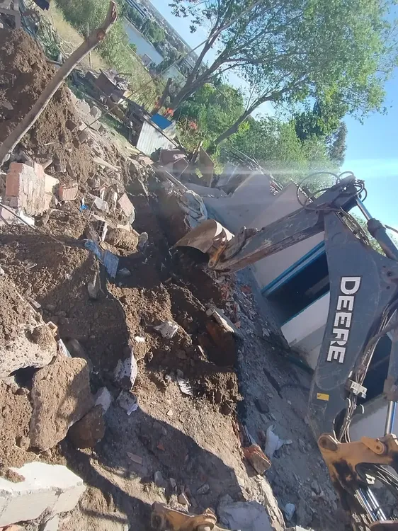 ABSA REPARA CAÑO EN PATAGONES