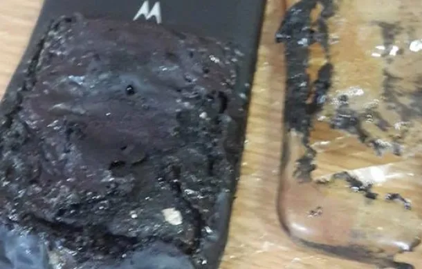 telefono celular alumno escuela 8