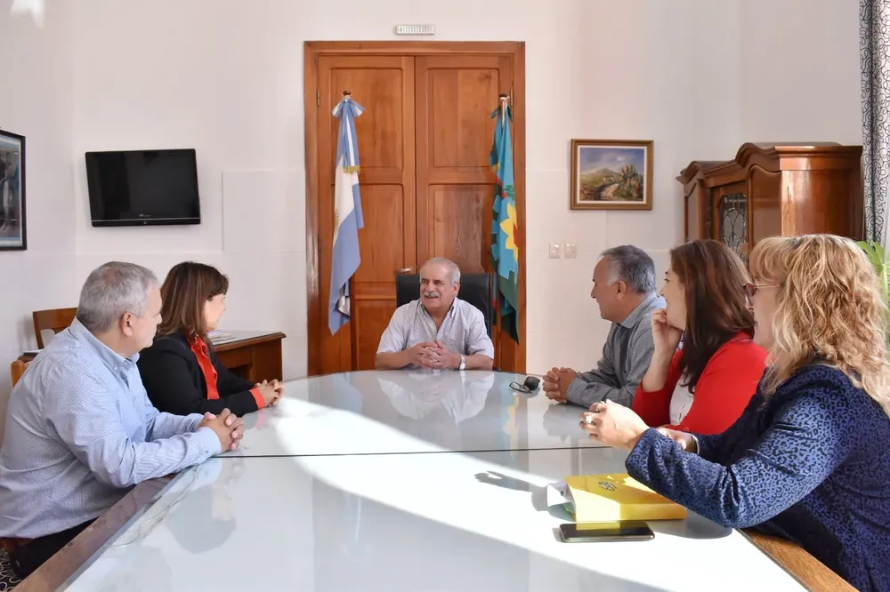 Marino con la titular del Registro Provincial de las Personas