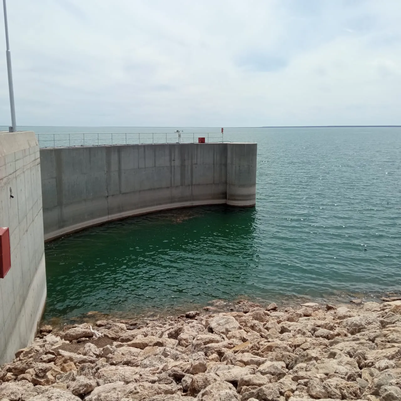 Presa Embalse Casa de Piedra