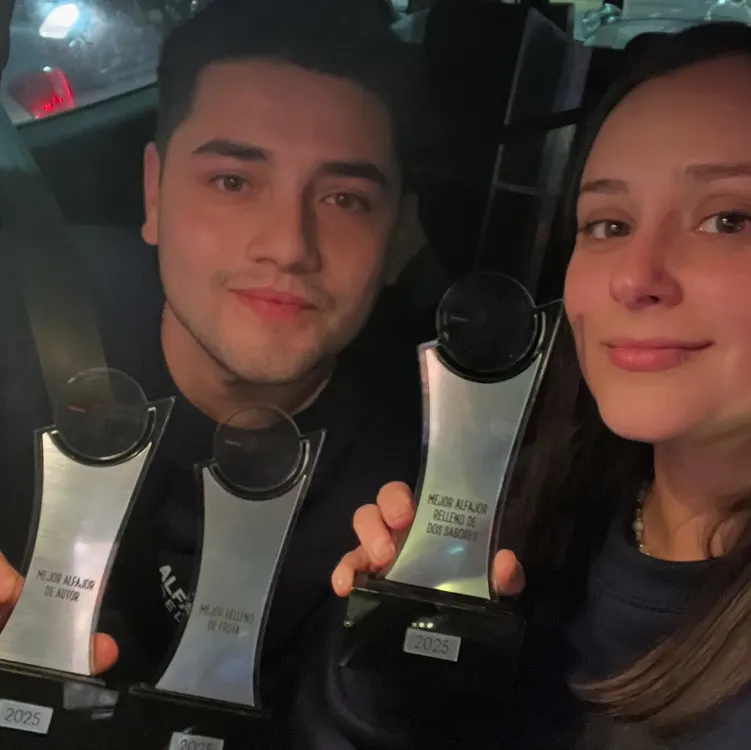 ALFAJORES DEL MAR, MATIAS GARCIA, SABRINA