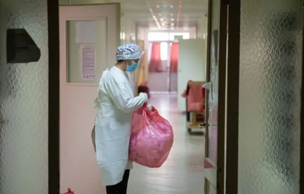 victimas negativos coronavirus casos fatales pandemia positivos covid contagio