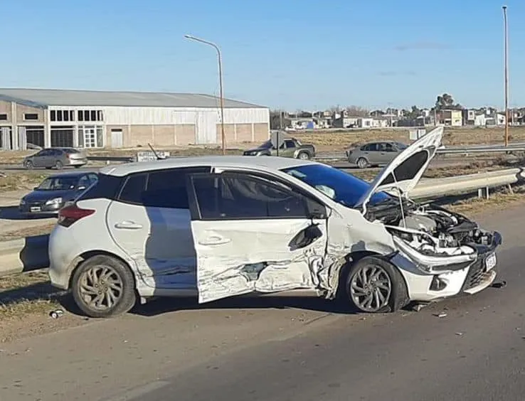 ACCIDENTE EN RUTA 3 Y JUAN DE LA PIEDRA