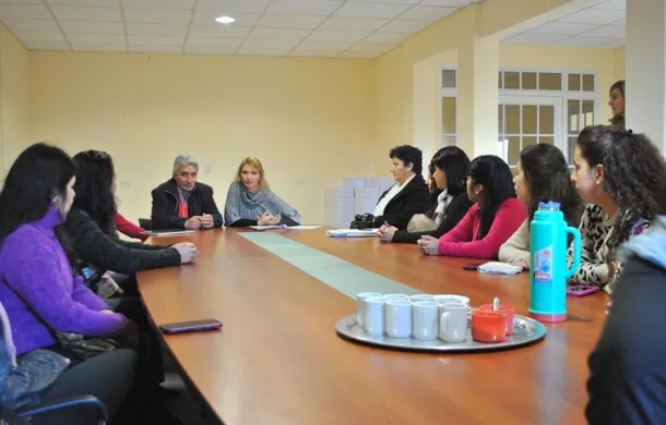 estudiantes convenio trabajo social