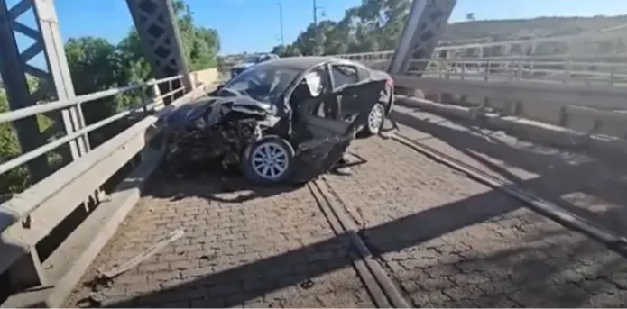 PUENTE FERROCARRETERO, ACCIDENTE