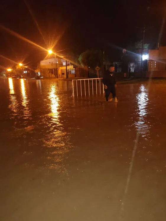 calle inundada patagones