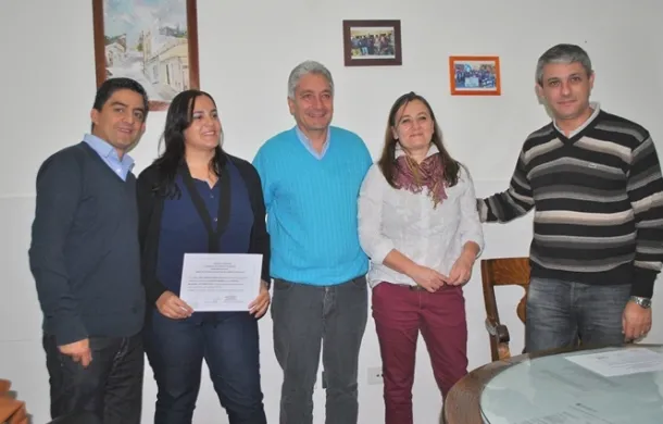 medicos diplomas residencias hospital zara