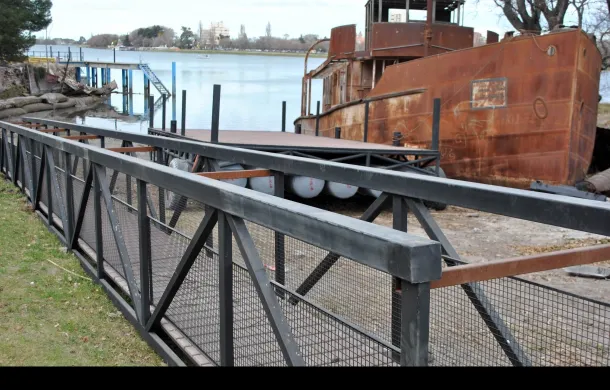 ponton muelle nacional