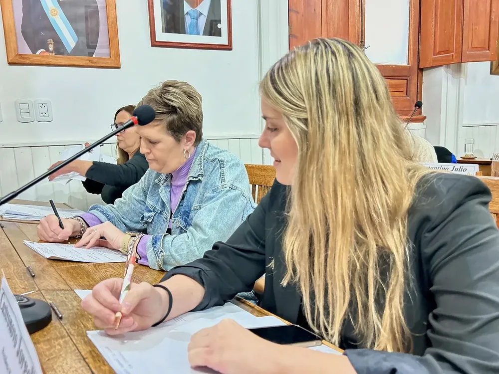 JORGELINA CASTRONOVO. ROMINA COLOMBI Y DOLORES PATANÉ