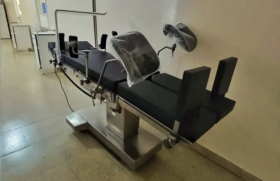 mesa quirúrgica electrohidráulica