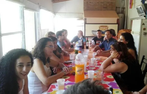 mesa femenina la juan domingo