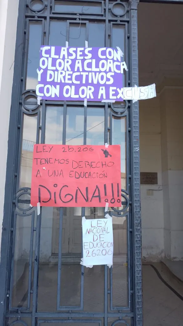 PROTESTA DE ALUMNOS DE LA ESCUELA TECNICA