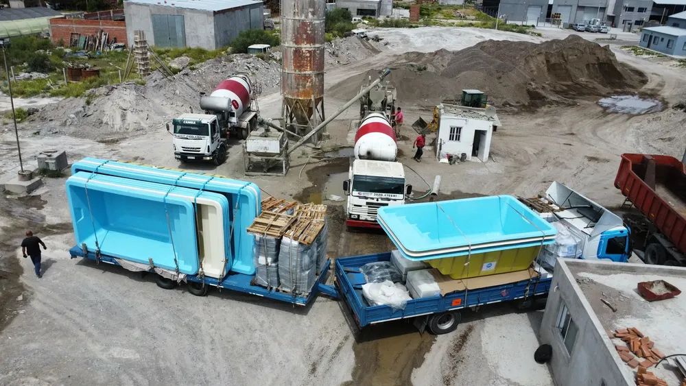 CEMENTOS DEL VALLE, PISCINAS