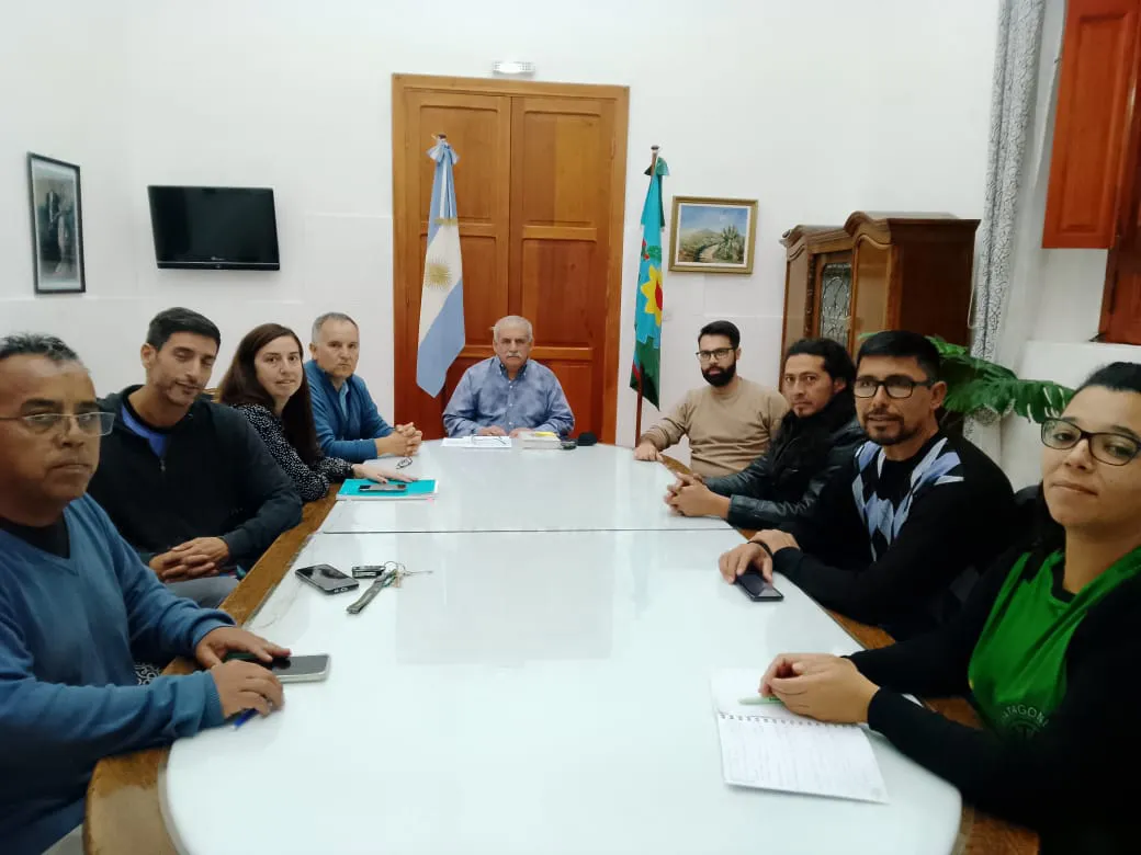 RICARDO MARINO Y LOS GREMIOS