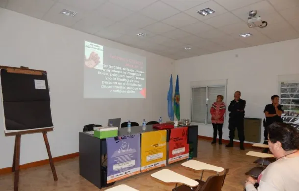 cpa servicio local charlas comisaria mujer