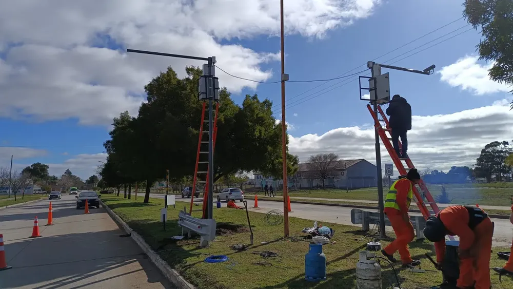 FOTOMULTAS EN LA CALLE JUAN DE LA PIEDRA