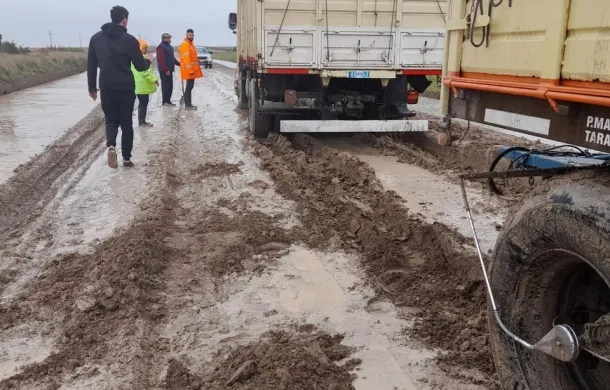 san blas camino lluvia camion