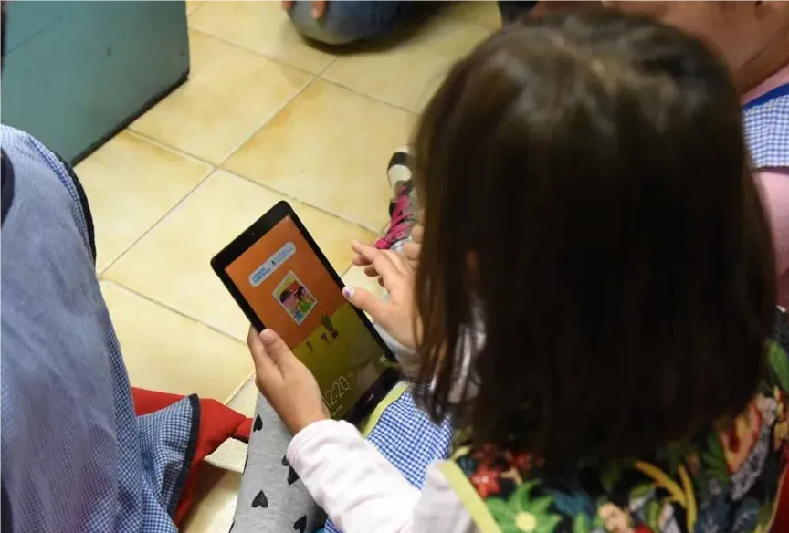 TELEFONOS CELULARES, ESCUELAS PRIMARIAS