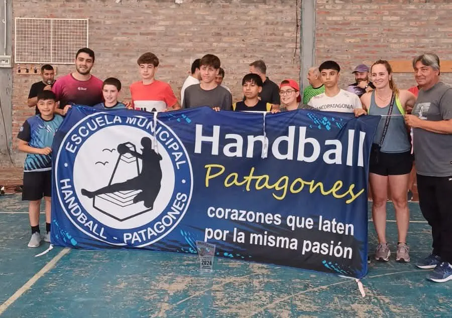 HANDBALL