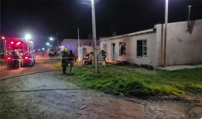 INCENDIO BARRIO EL CEIBO
