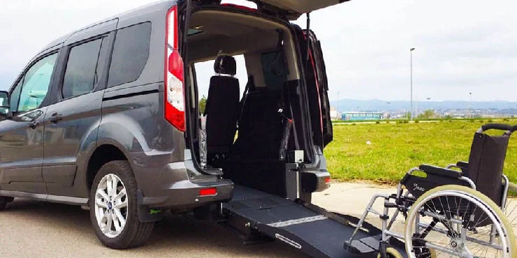 VEHICULO PERSONAS CON DISCAPACIDAD