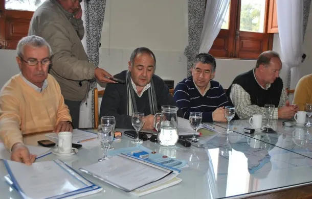 paredes apertura sobres isaac tellería